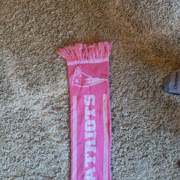 Pink New England Patriots NFL Scarf - Picture 2 of 8